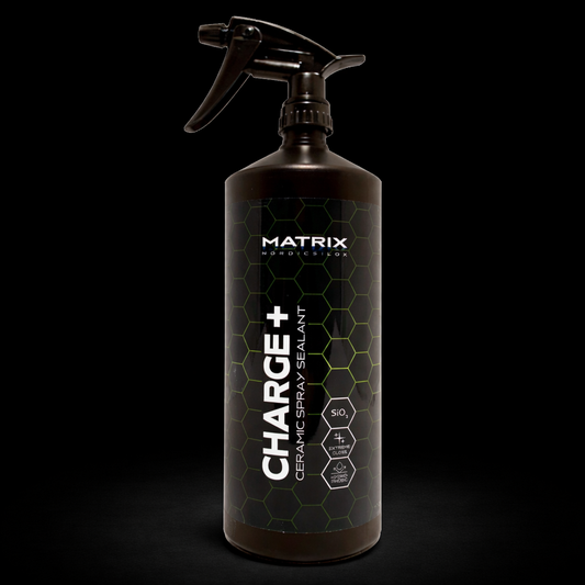 Matrix Charge+ SiO₂-sprayförsegling för långvarigt skydd och glans